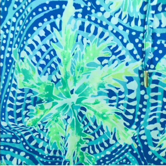 Lilly Pulitzer Willa Top - Picture 6 of 6